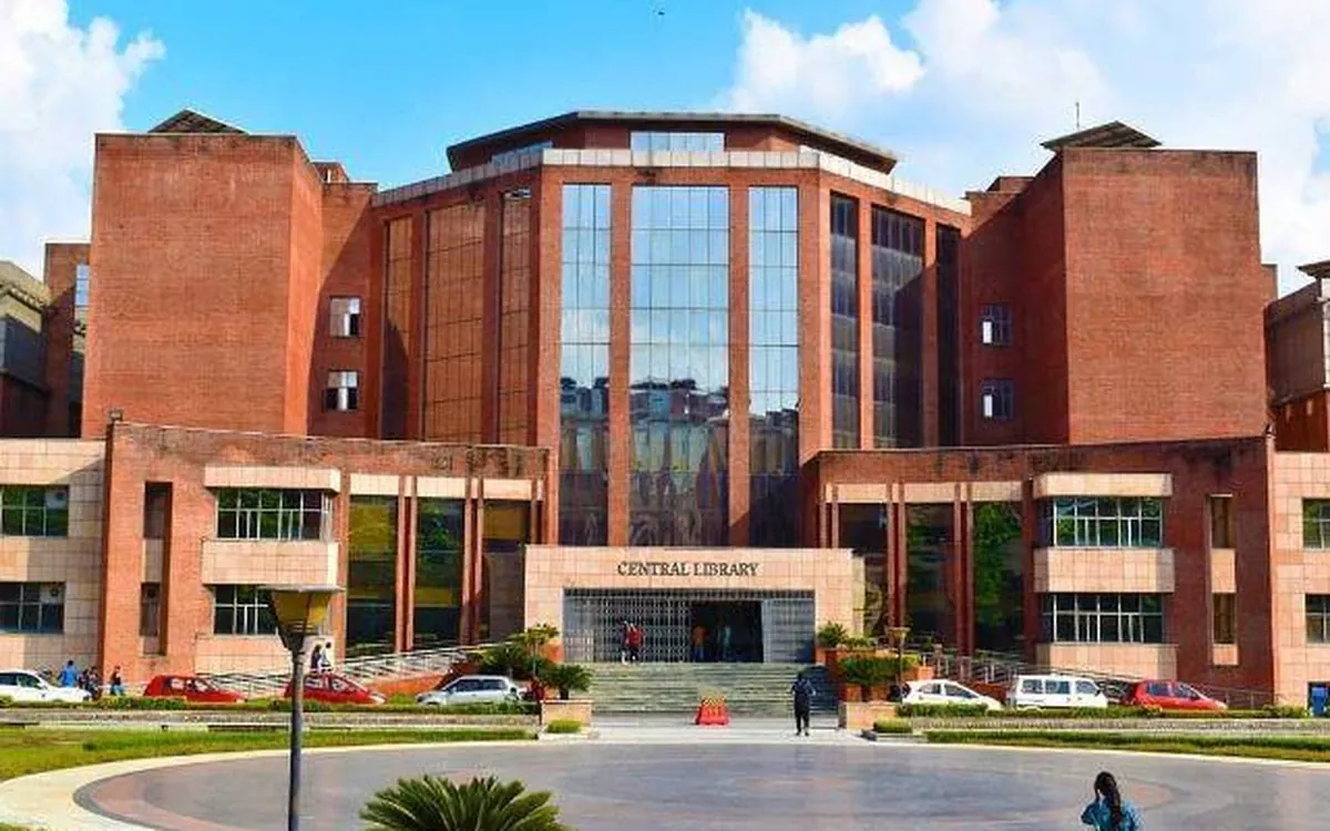 Amity University Noida campus view 4