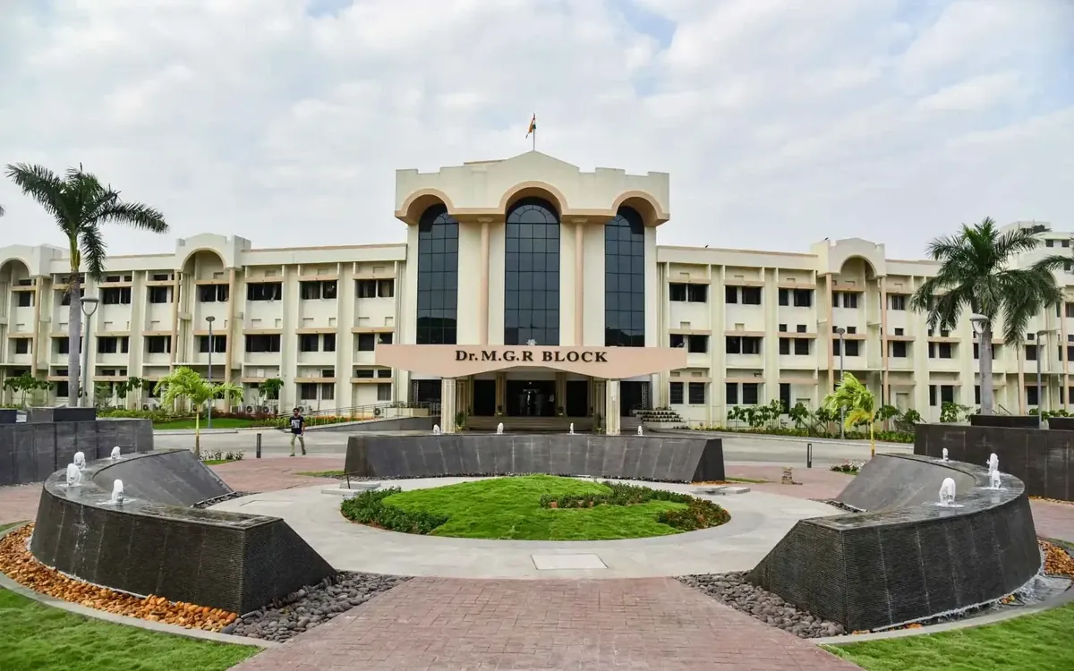 Vellore Institute of Technology - VIT Online campus building